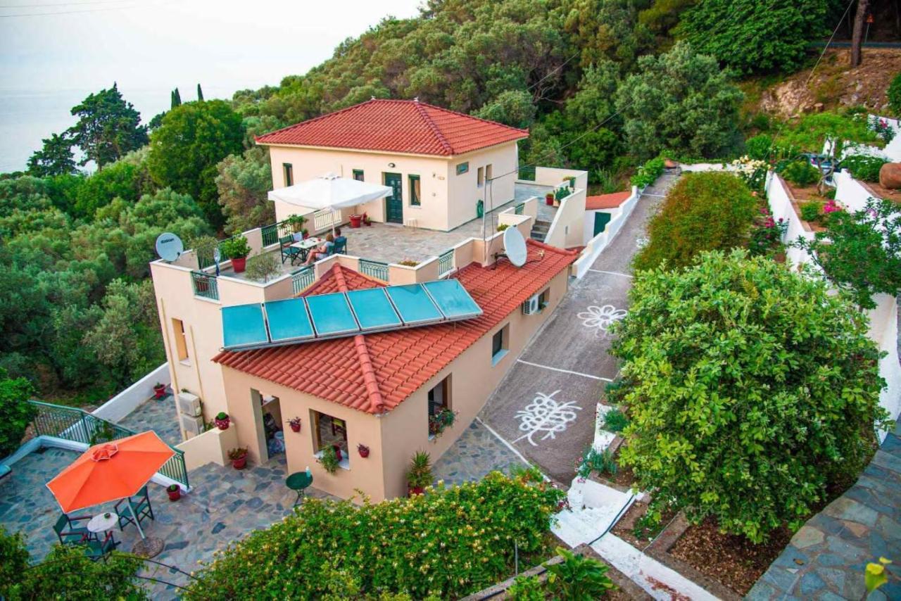 Marina Apartments Kokkari Esterno foto
