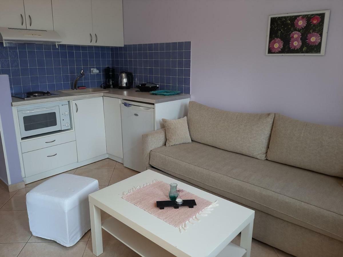 Marina Apartments Kokkari Esterno foto