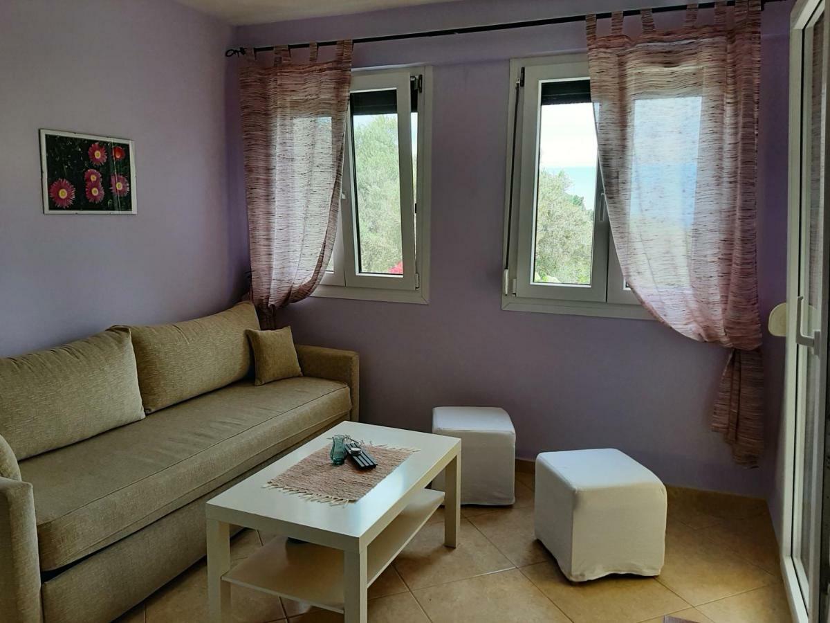 Marina Apartments Kokkari Esterno foto